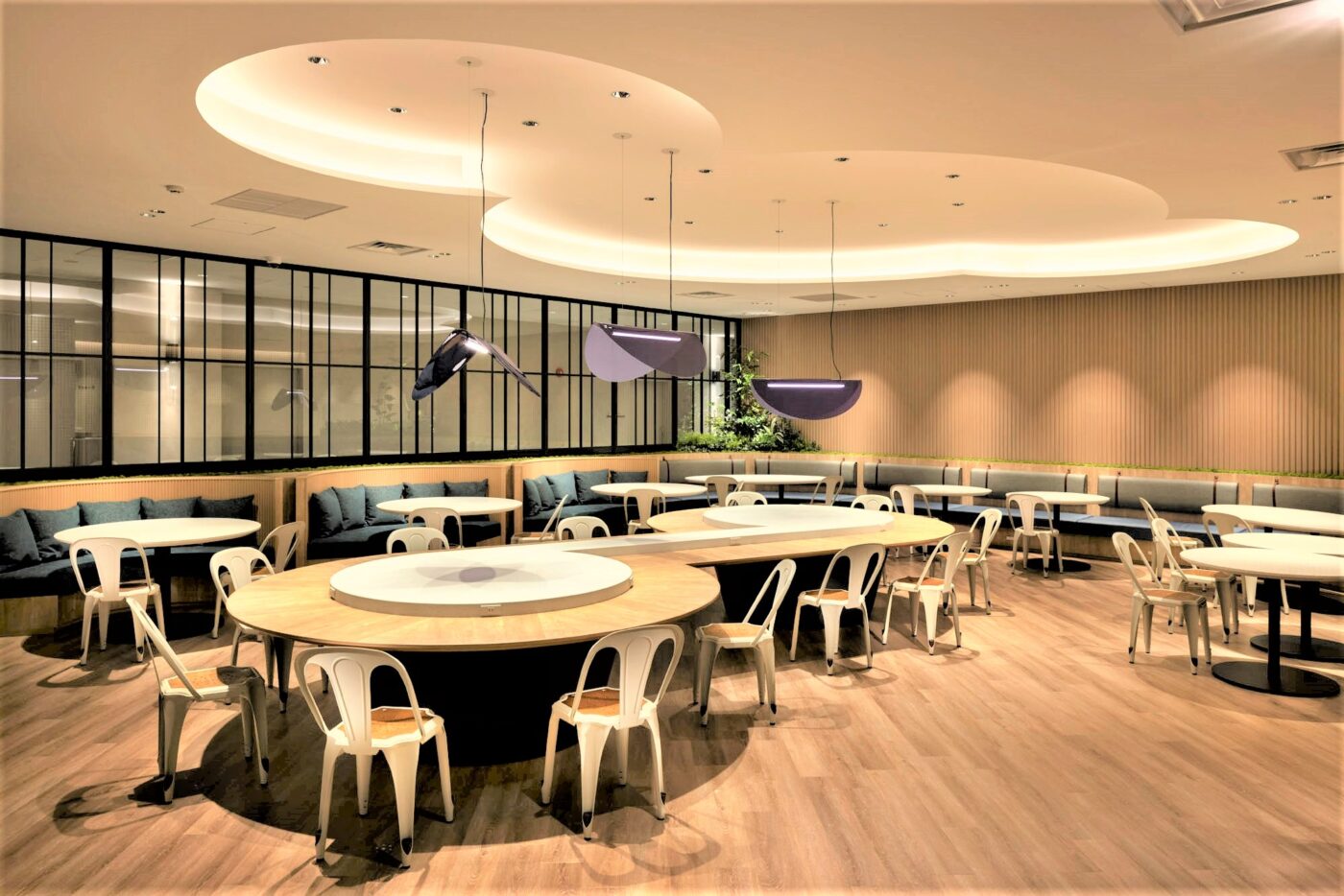 ソニー長崎TEC 食堂＆コミュニティー空間のテーブル天板イメージ4
